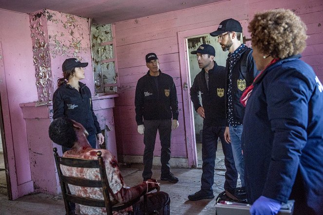 Agenci NCIS: Nowy Orlean - Mind Games - Z filmu - Vanessa Ferlito, Scott Bakula, Lucas Black, Rob Kerkovich