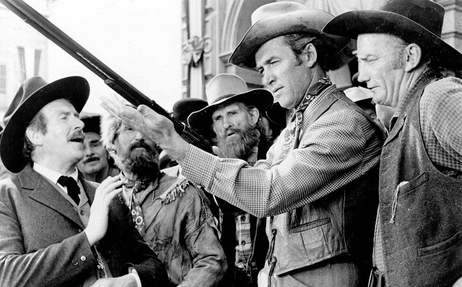 Winchester '73 - kohtalon ase - Kuvat elokuvasta - Will Geer, James Stewart