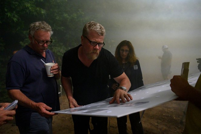 The Walking Dead - Season 10 - Silence the Whisperers - Making of - Michael Cudlitz