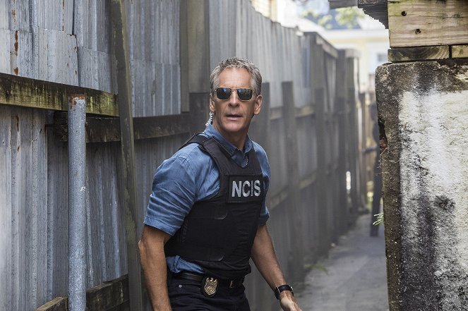 NCIS: New Orleans - Season 4 - Hard Knock Life - Photos