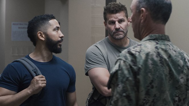 SEAL Team - The Ones You Can't See - Photos - Neil Brown Jr., David Boreanaz