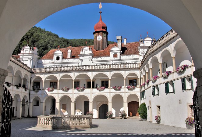 Burgen und Schlösser in Österreich - Die Oststeiermark - Kuvat elokuvasta