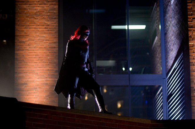 Batwoman - Who Are You? - Van film - Ruby Rose