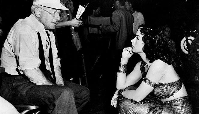 Seksipommi: Hedy Lamarrin tarina - Kuvat elokuvasta - Hedy Lamarr