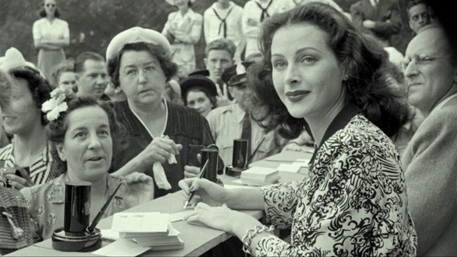 Bombshell: The Hedy Lamarr Story - De la película - Hedy Lamarr