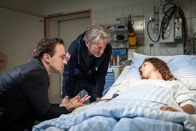 Die Toten von Salzburg - Wolf im Schafspelz - Photos - Florian Teichtmeister, Michael Fitz, Fanny Krausz