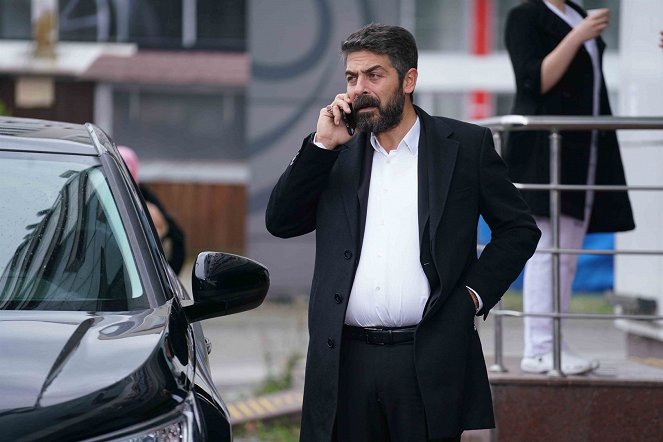 Sen Anlat Karadeniz - Episode 12 - Filmfotos - Sinan Tuzcu