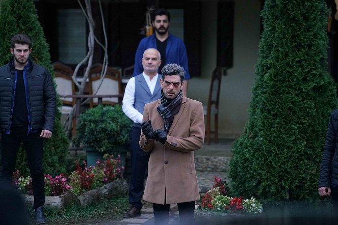Sen Anlat Karadeniz - Episode 15 - De filmes - Mehmet Ali Nuroğlu