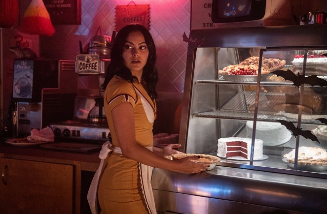 Riverdale - Chapter Sixty-One: Halloween - Photos - Camila Mendes