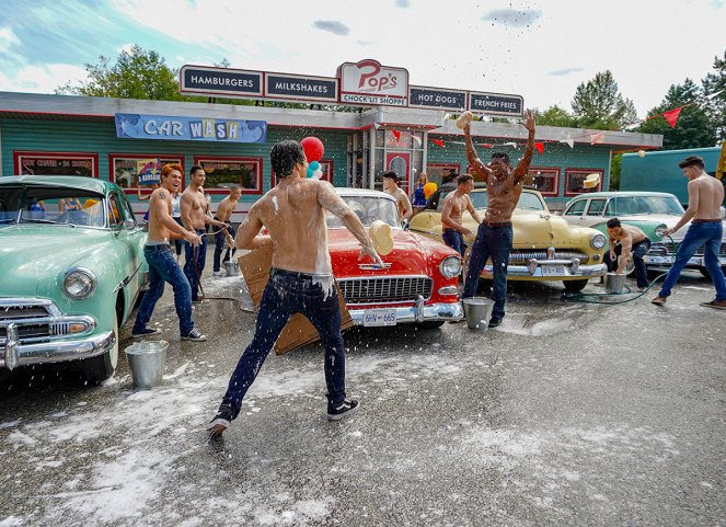 Riverdale - Hatvanadik fejezet: Egy forró délután - Filmfotók - K.J. Apa, Eli Goree