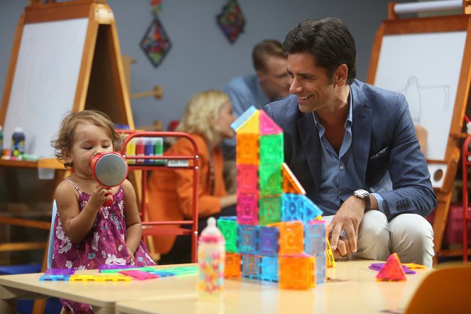 Grandfathered - Edie's Two Dads - Film - John Stamos