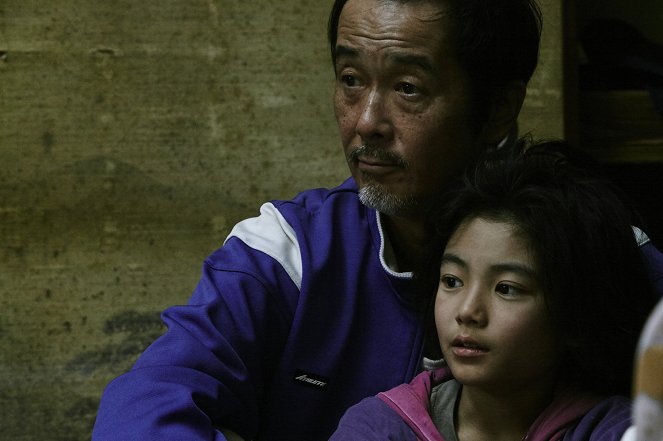 Un asunto de familia - De la película - Lily Franky, Jyo Kairi
