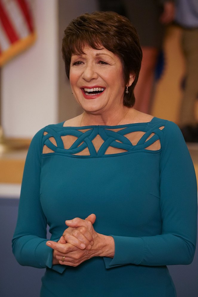 Jane the Virgin - Chapter Eighty-Five - Photos - Ivonne Coll