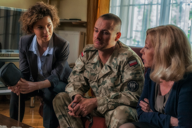 Misja Afganistan - Rotacja - Z filmu - Julia Wyszyńska, Paweł Małaszyński, Małgorzata Zajączkowska