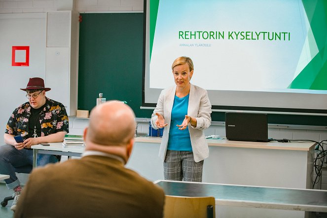Rehtori - Noppa hanke - Filmfotos - Mikko Penttilä, Terhi Suorlahti