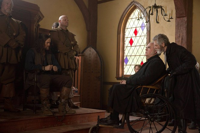 Salem - Cat and Mouse - Photos - Shane West, Stephen Lang