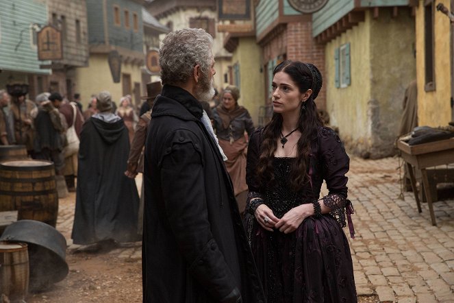 Salem - Cat and Mouse - Do filme - Stephen Lang, Janet Montgomery