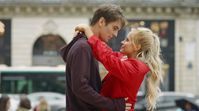 Find me in Paris - Tanz durch die Zeit - Großes Drama - Filmfotos - Rory J. Saper, Jessica Lord