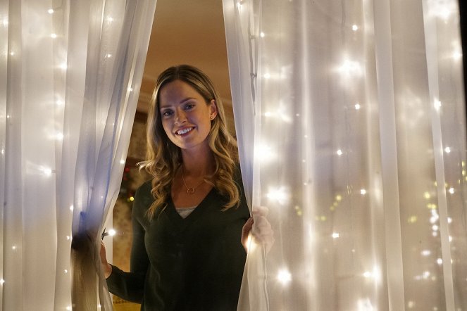 Christmas at the Palace - Film - Merritt Patterson