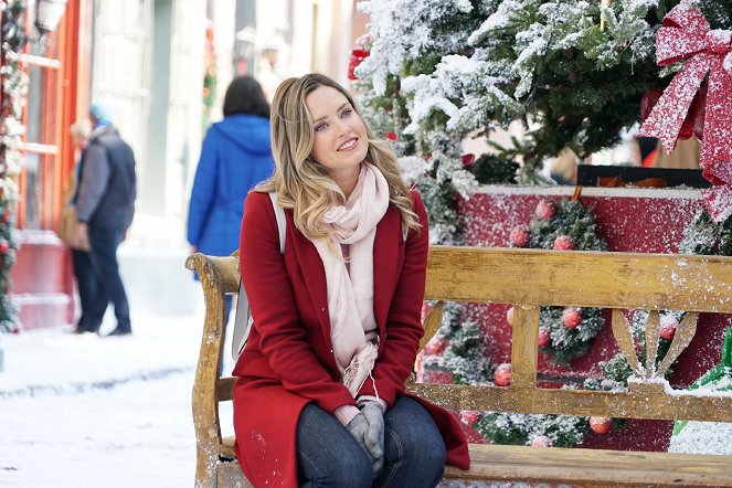 Christmas at the Palace - Film - Merritt Patterson