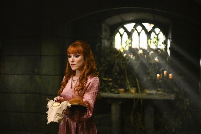 Supernatural - The Rupture - Photos - Ruth Connell