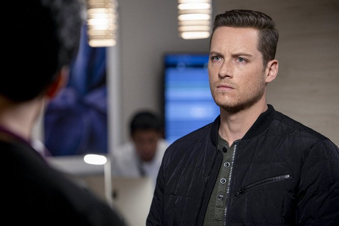 Chicago Med - Too Close to the Sun - Photos