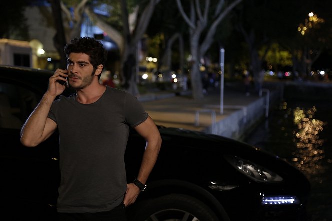 Bizim Hikaye - Season 1 - Episode 3 - Z filmu - Burak Deniz