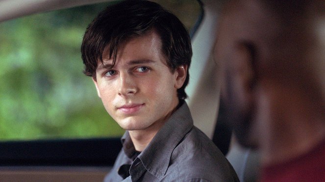 A Million Little Things - Time Stands Still - Van film - Chandler Riggs