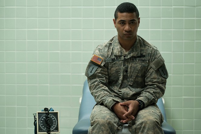 Thank You For Your Service - Filmfotos - Beulah Koale