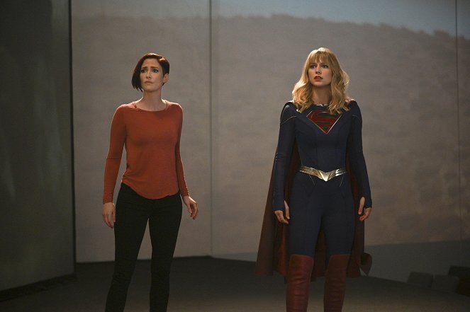 Supergirl - In Plain Sight - Z filmu - Chyler Leigh, Melissa Benoist