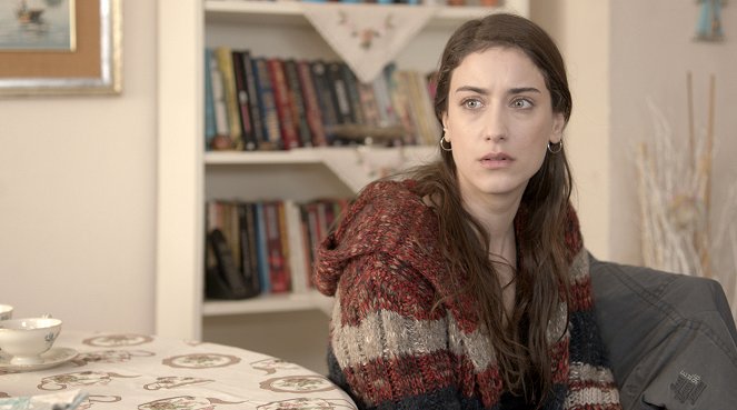 Bizim Hikaye - Episode 12 - De la película - Hazal Kaya