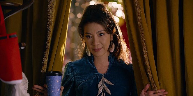 Last Christmas - De la película - Michelle Yeoh