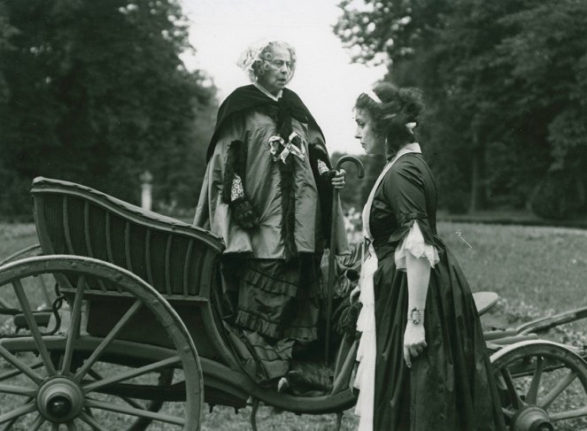 Gösta Berling I. - Filmfotos - Hilda Forsslund, Gerda Lundequist