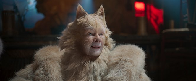 Kočky - Z filmu - Judi Dench