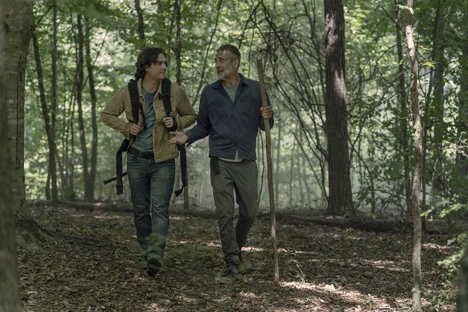 The Walking Dead - What It Always Is - Photos - Blaine Kern III, Jeffrey Dean Morgan