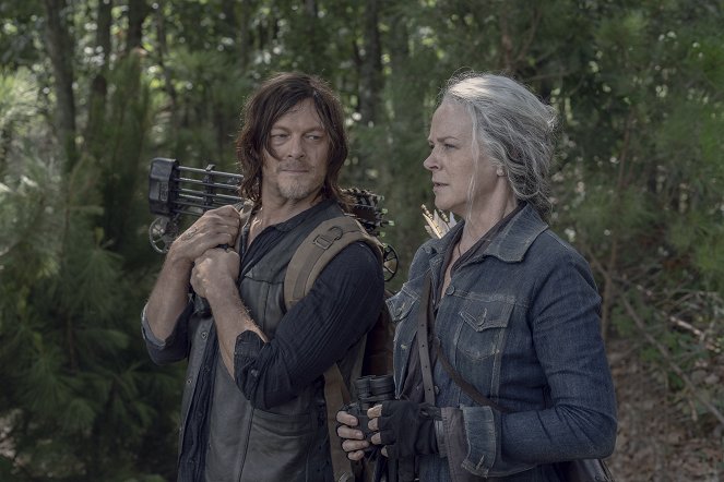 The Walking Dead - Kötelékek - Filmfotók - Norman Reedus, Melissa McBride