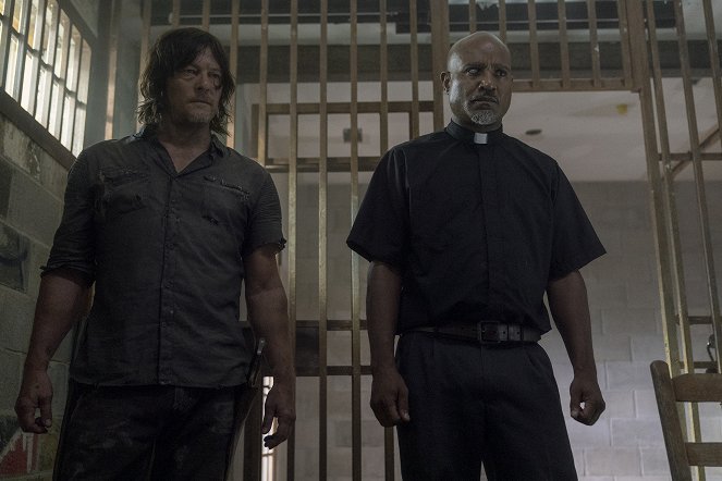 The Walking Dead - Open Your Eyes - Photos - Norman Reedus, Seth Gilliam