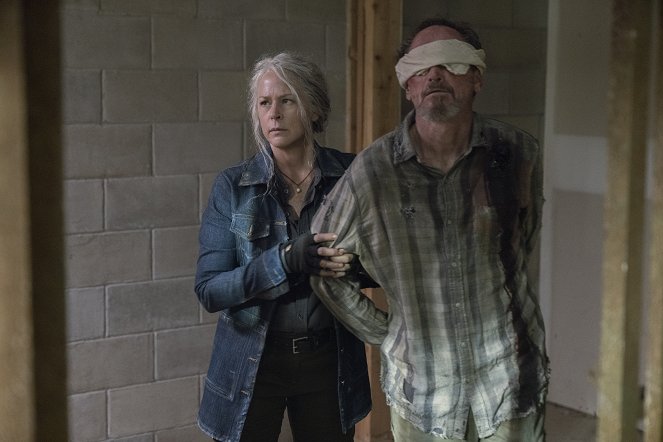 The Walking Dead - Season 10 - Open Your Eyes - Photos - Melissa McBride, James Parks