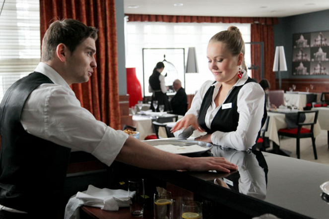 Hotel 52 - Episode 8 - Kuvat elokuvasta - Jakub Mazurek, Magdalena Lamparska