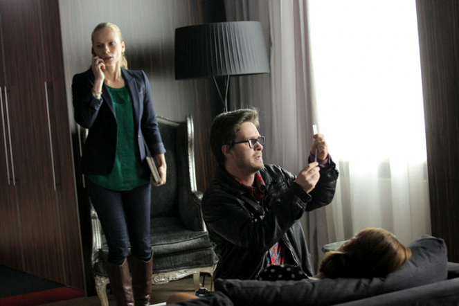 Hotel 52 - Season 3 - Episode 10 - Filmfotos - Magdalena Cielecka, Michal Lewandowski