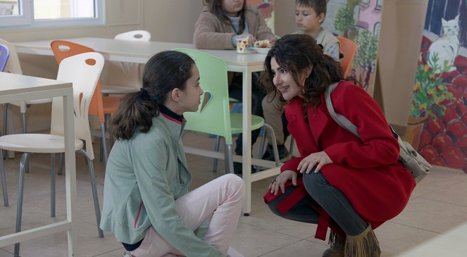 Bizim Hikaye - Season 1 - Episode 17 - Z filmu - Nesrin Cavadzade