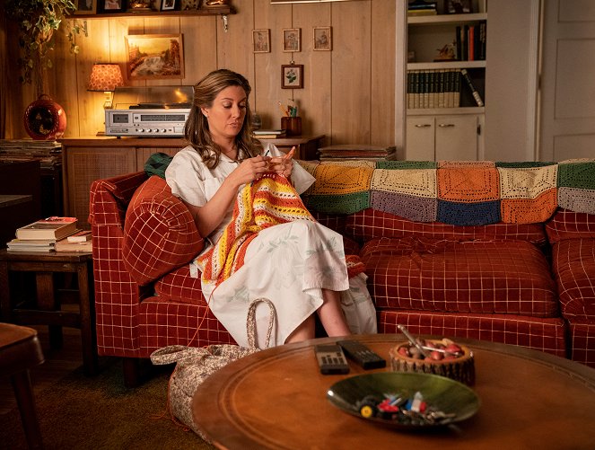 Young Sheldon - The Sin of Greed and a Chimichanga from Chi-Chi’s - Van film - Zoe Perry