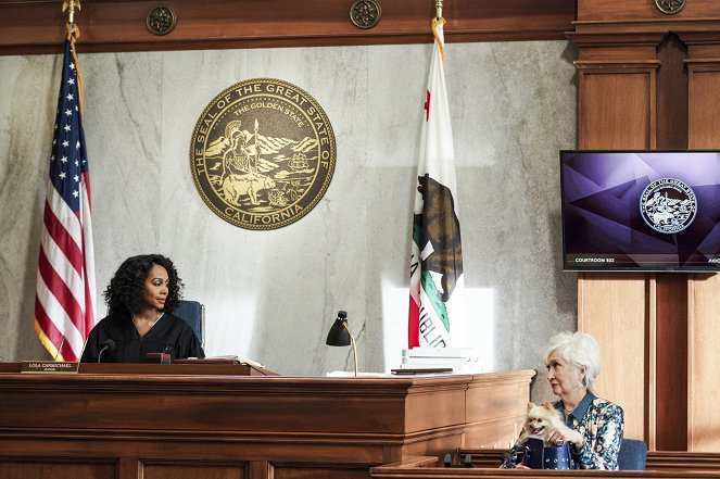 All Rise - Uncommon Women and Mothers - Photos - Simone Missick, Jennifer Rhodes