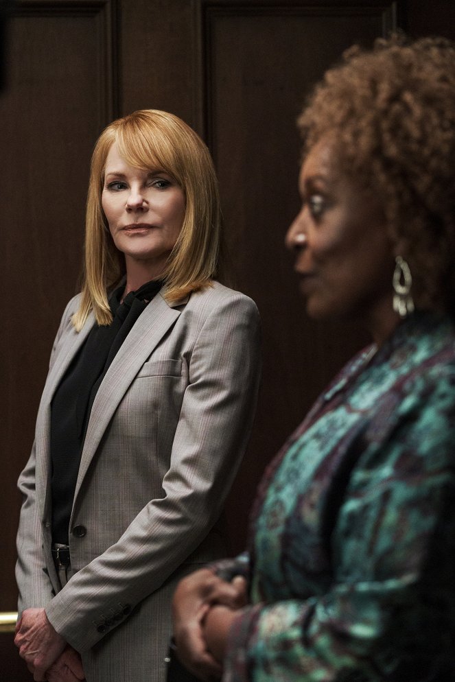 All Rise - Season 1 - Uncommon Women and Mothers - Z filmu - Marg Helgenberger