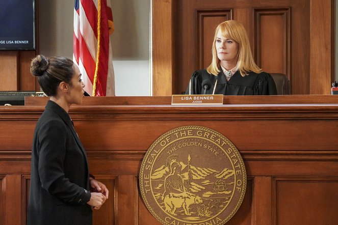 All Rise - Season 1 - How to Succeed in Law Without Really Re-Trying - Photos - Jessica Camacho, Marg Helgenberger