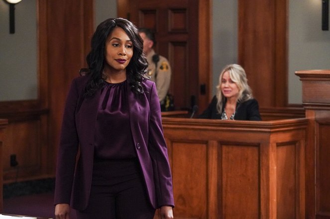 All Rise - Season 1 - How to Succeed in Law Without Really Re-Trying - Photos - Simone Missick