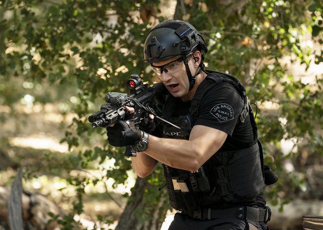 S.W.A.T. - Todessekte - Filmfotos - Alex Russell