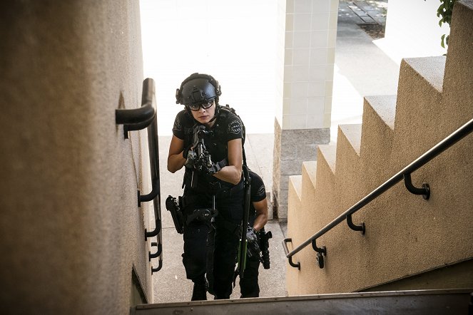 SWAT - Különleges egység - Csak százasok - Filmfotók - Lina Esco