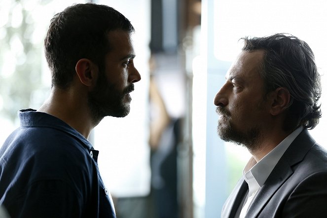 Kuzgun - Season 2 - Episode 1 - De la película - Barış Arduç, Onur Saylak