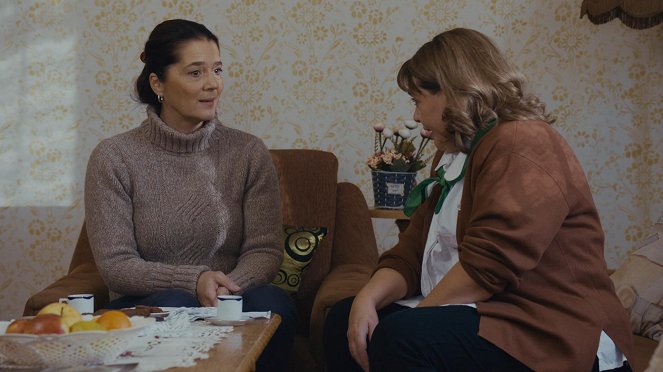 Drága örökösök - Season 1 - Tetőfedés - Film - Zsuzsa Csarnóy